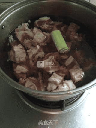 酱烧牛腩土豆的做法